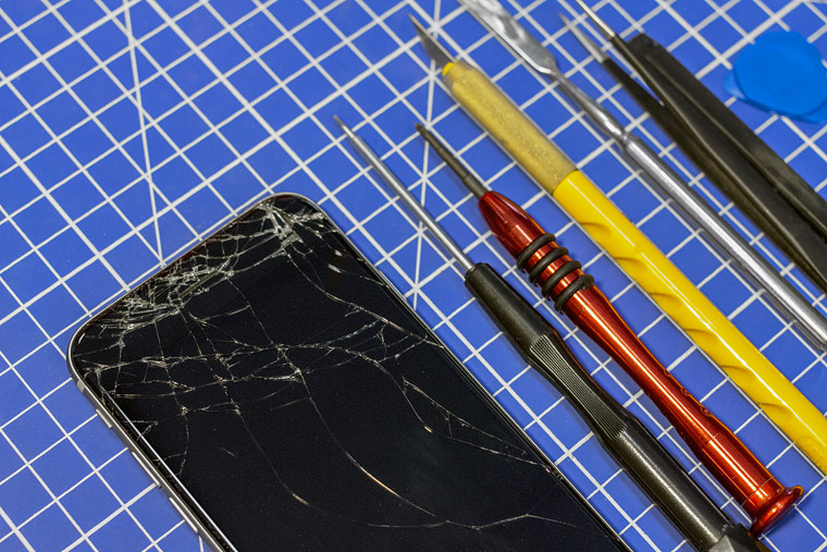 Как заменить экран и починить iPhone 6 своими руками. Инструкция. Часть 1 Как заменить экран и починить iPhone 6 своими руками. Инструкция. Часть 1