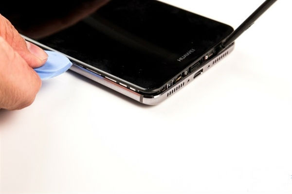 1482087995_huawei-mate-9-teardown3.jpg